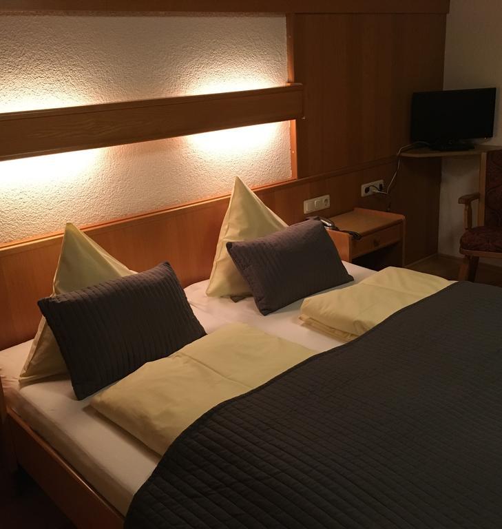 Hotel Restaurant Kroell Wängle Extérieur photo