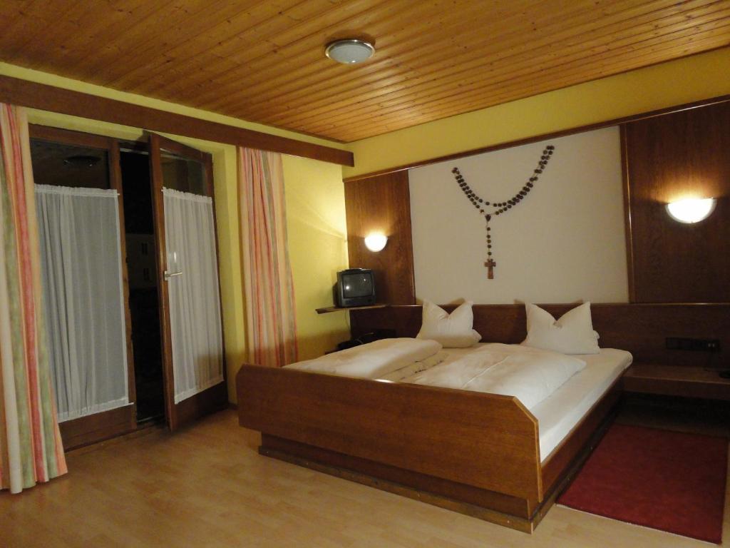 Hotel Restaurant Kroell Wängle Extérieur photo